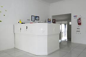 OYO 2557 The Apple Residence