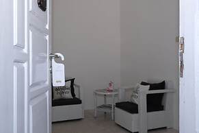 OYO 2557 The Apple Residence