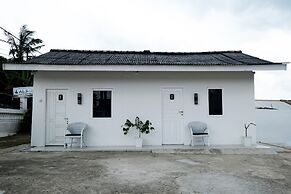 OYO 2557 The Apple Residence