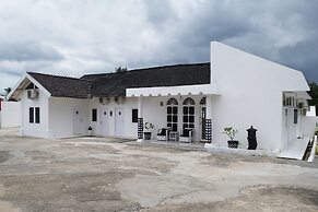 OYO 2557 The Apple Residence