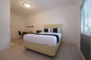 OYO 2557 The Apple Residence