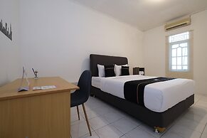 OYO 2557 The Apple Residence