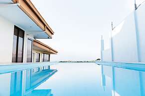 Seaview Hills Luxury Apartments & Rooms