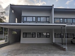Roxy Sematan Villa & Townhouse