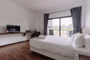 Roxy Sematan Villa & Townhouse