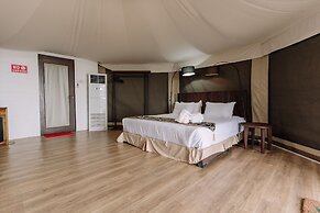 Roxy Sematan Villa & Townhouse