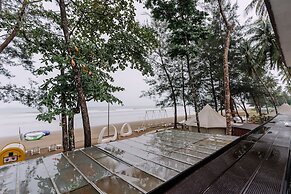 Roxy Sematan Villa & Townhouse