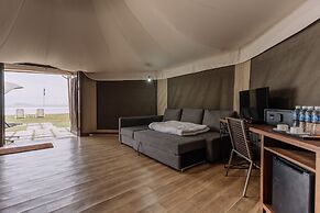 Roxy Sematan Villa & Townhouse
