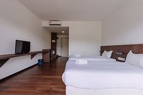Roxy Sematan Villa & Townhouse