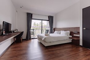 Roxy Sematan Villa & Townhouse