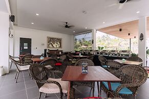 Roxy Sematan Villa & Townhouse