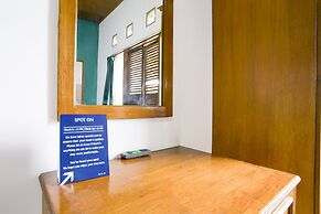 SPOT ON 2584 Hotel Karya Nunggal Asri