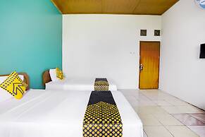 SPOT ON 2584 Hotel Karya Nunggal Asri