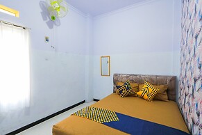 OYO 2497 Pesona Guest House