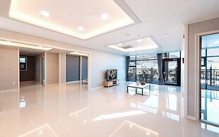 Yeosu Paradise Spa Pension