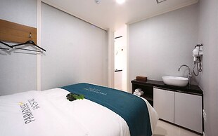 Yeosu Paradise Spa Pension