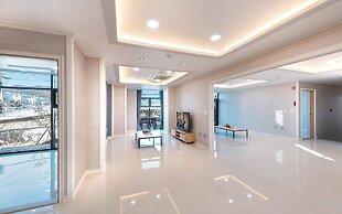 Yeosu Paradise Spa Pension