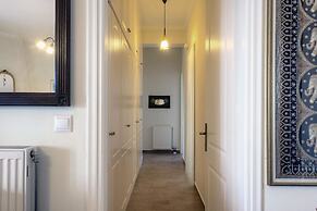 L'appartment de la riviere  by CorfuEscapes