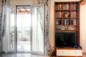 L'appartment de la riviere  by CorfuEscapes