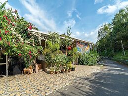 OYO 89932 DD Homestay