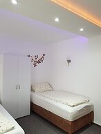 Hotel - Pension - Weller