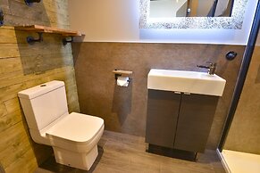 The Shack and Pods at Inchree