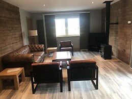 The Shack and Pods at Inchree