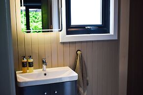 The Shack and Pods at Inchree