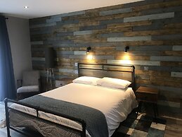 The Shack and Pods at Inchree