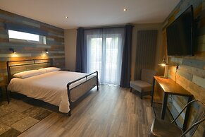 The Shack and Pods at Inchree