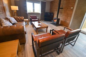 The Shack and Pods at Inchree