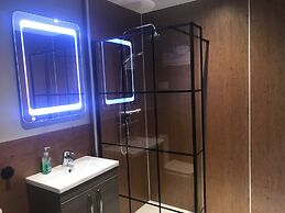 The Shack and Pods at Inchree