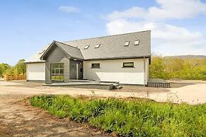 The Shack and Pods at Inchree