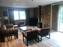 The Shack and Pods at Inchree