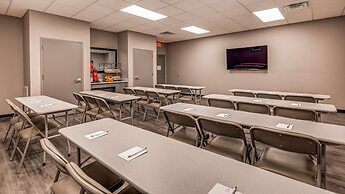 SureStay Plus Hotel by Best Western Humble