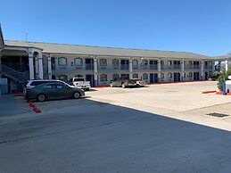 Sunrise Inn & Suites