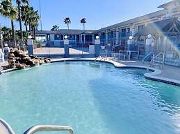 Sunrise Inn & Suites
