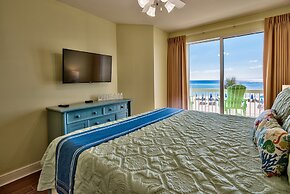 Celadon: Unit 102 by Forehand Rentals