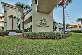 Celadon: Unit 102 by Forehand Rentals