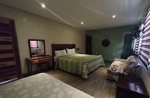 Hotel Los Cedros Uayamon