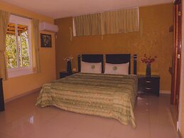 Hotel Los Cedros Uayamon