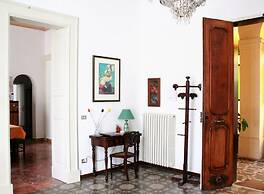 Chez Moi Lecce Charme B&B