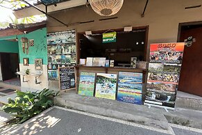 Padi-Padi Hostel & Bar