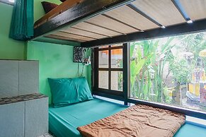 Padi-Padi Hostel & Bar