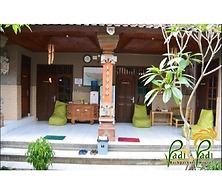 Padi-Padi Hostel & Bar