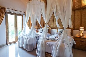 Penida Sunset Ocean View Bungalows