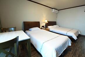 Benikea Mountain and Sea Daepo Port