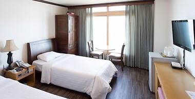 Benikea Mountain and Sea Daepo Port