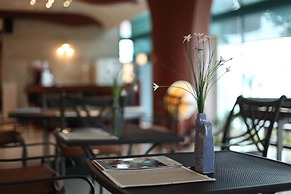 Benikea Mountain and Sea Daepo Port