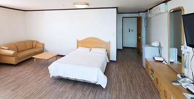 Benikea Mountain and Sea Daepo Port